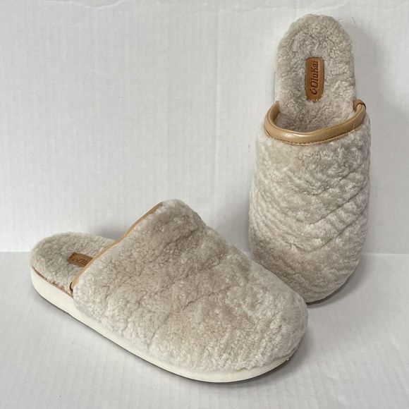 OluKai Shoes - Olukai Womans Pupu Mua Slippers Slip On Shoes Genuine Shearling Leather Trim 10